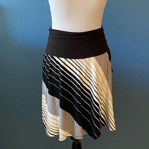 NWT AGB black and cream striped jersey skirt
